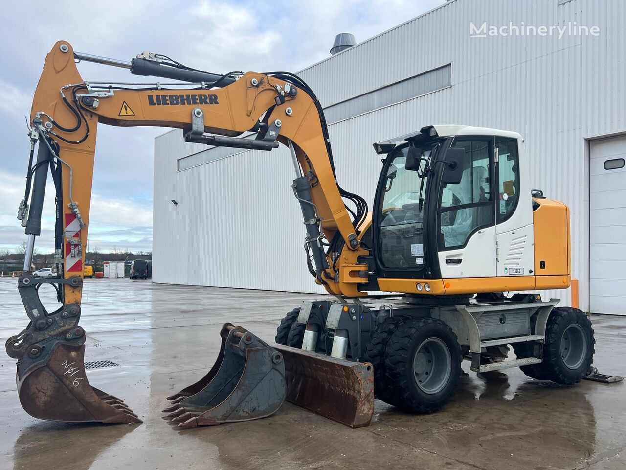 2017 Liebherr A912, 2.581 mth, Import Auf Lager in der EU — Foto 1 | AMECAR 2017 Liebherr A912, 2.581 mth, Import Auf Lager in der EU — Foto 1