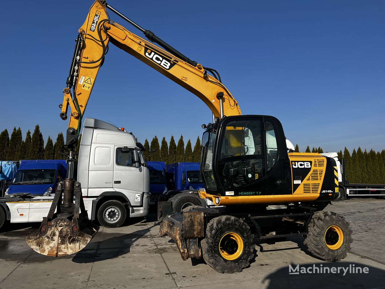 2012 JCB JS, 11.210 mth, Import Auf Lager in der EU — Foto 1 z 16 2012 JCB JS, 11.210 mth, Import Auf Lager in der EU — Foto 1 z 16
