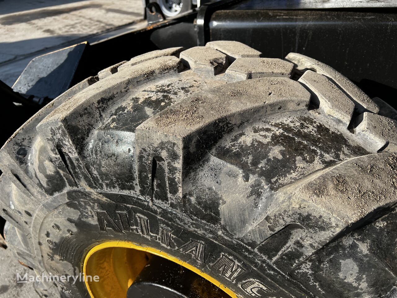 2012 JCB JS, 11.210 mth, Import Auf Lager in der EU — Foto 12 z 16