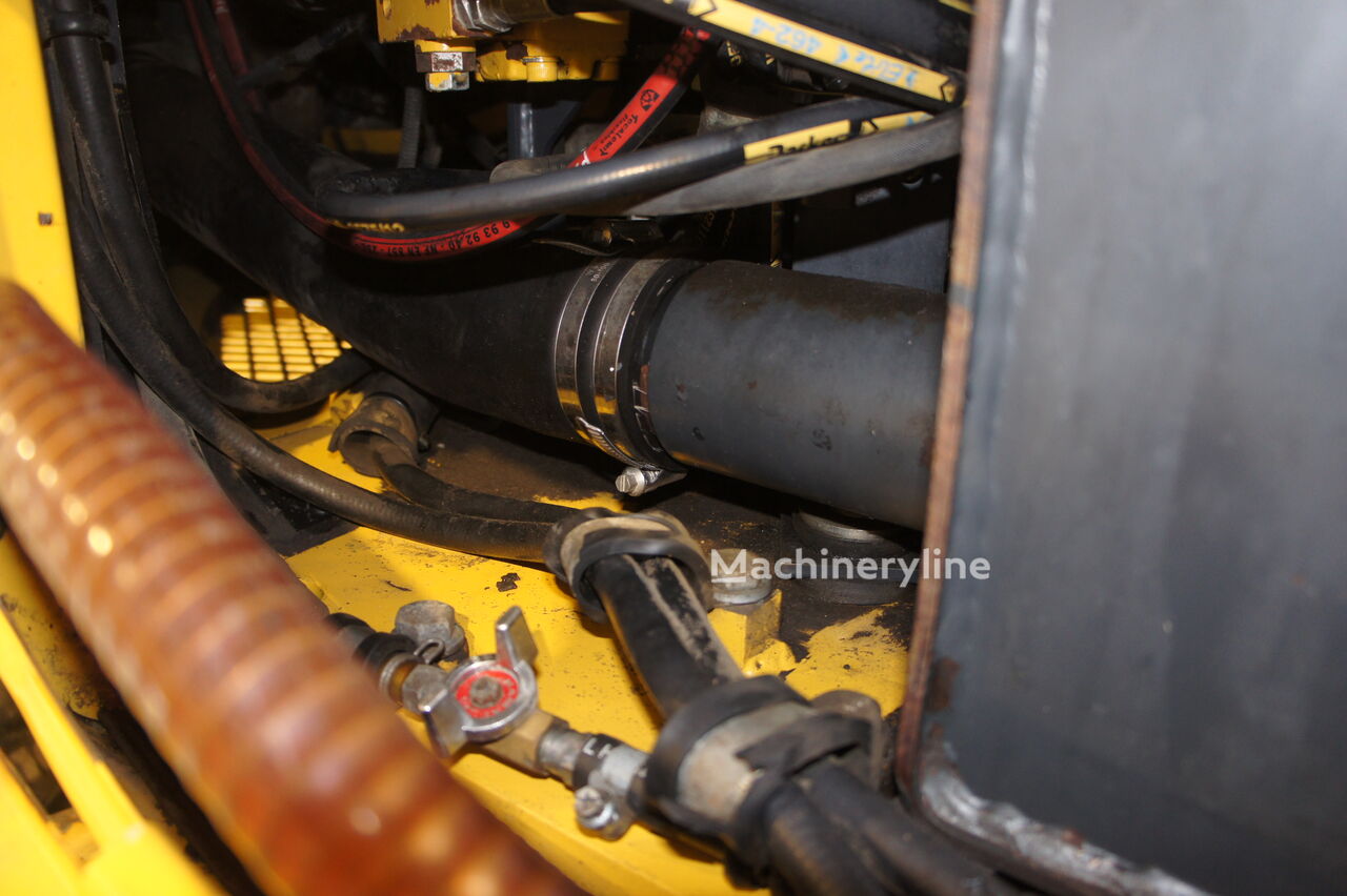 2012 Komatsu, 9.662 mth, Import Auf Lager in der EU — Foto 12 z 16
