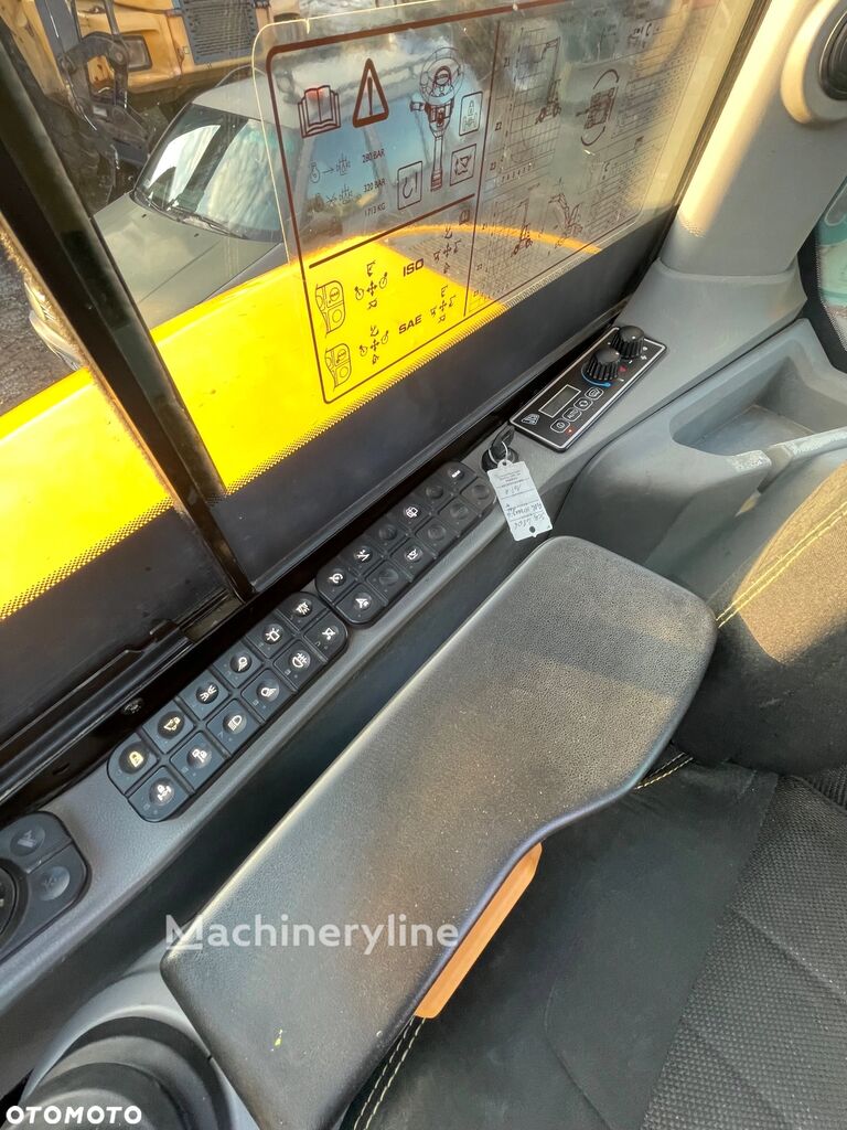 2016 JCB HYDRADIG, 8.600 mth, Import Auf Lager in der EU — Foto 9 z 11