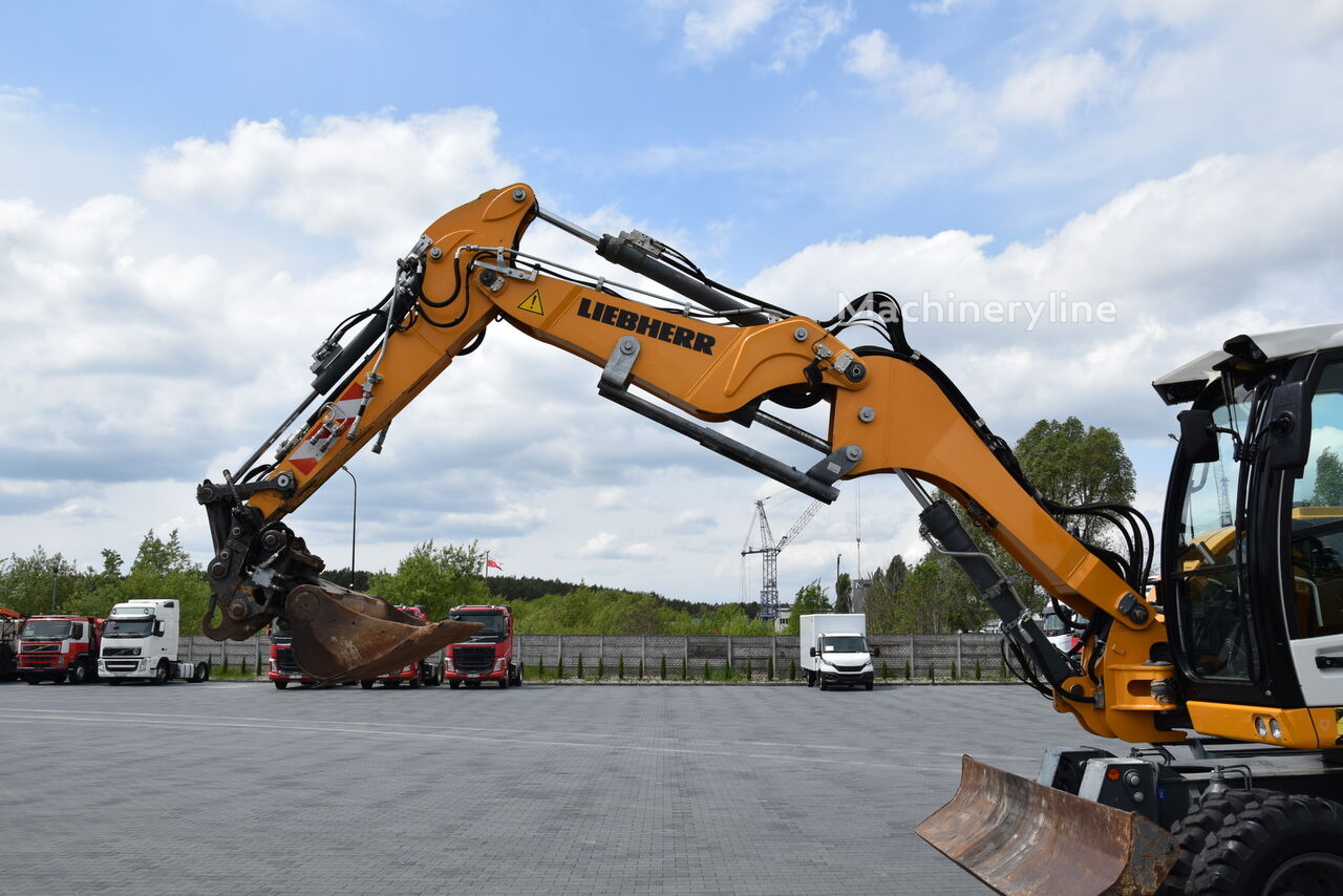 2017 Liebherr A910, 6.968 mth, Import Auf Lager in der EU — Foto 10 z 16