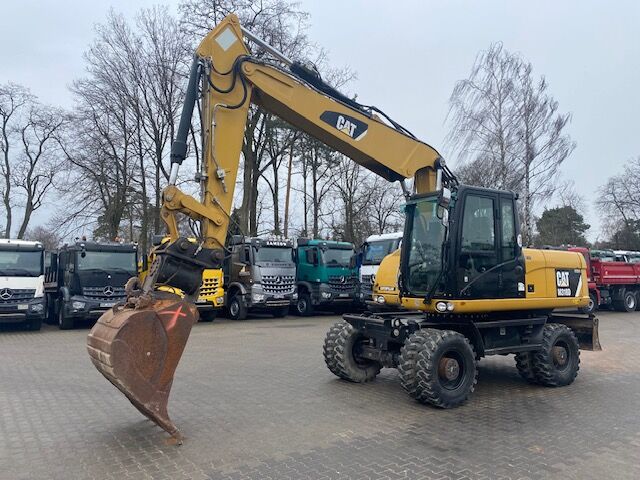 2012 Caterpillar, 10.552 mth, Import Auf Lager in der EU — Foto 1 | AMECAR 2012 Caterpillar, 10.552 mth, Import Auf Lager in der EU — Foto 1