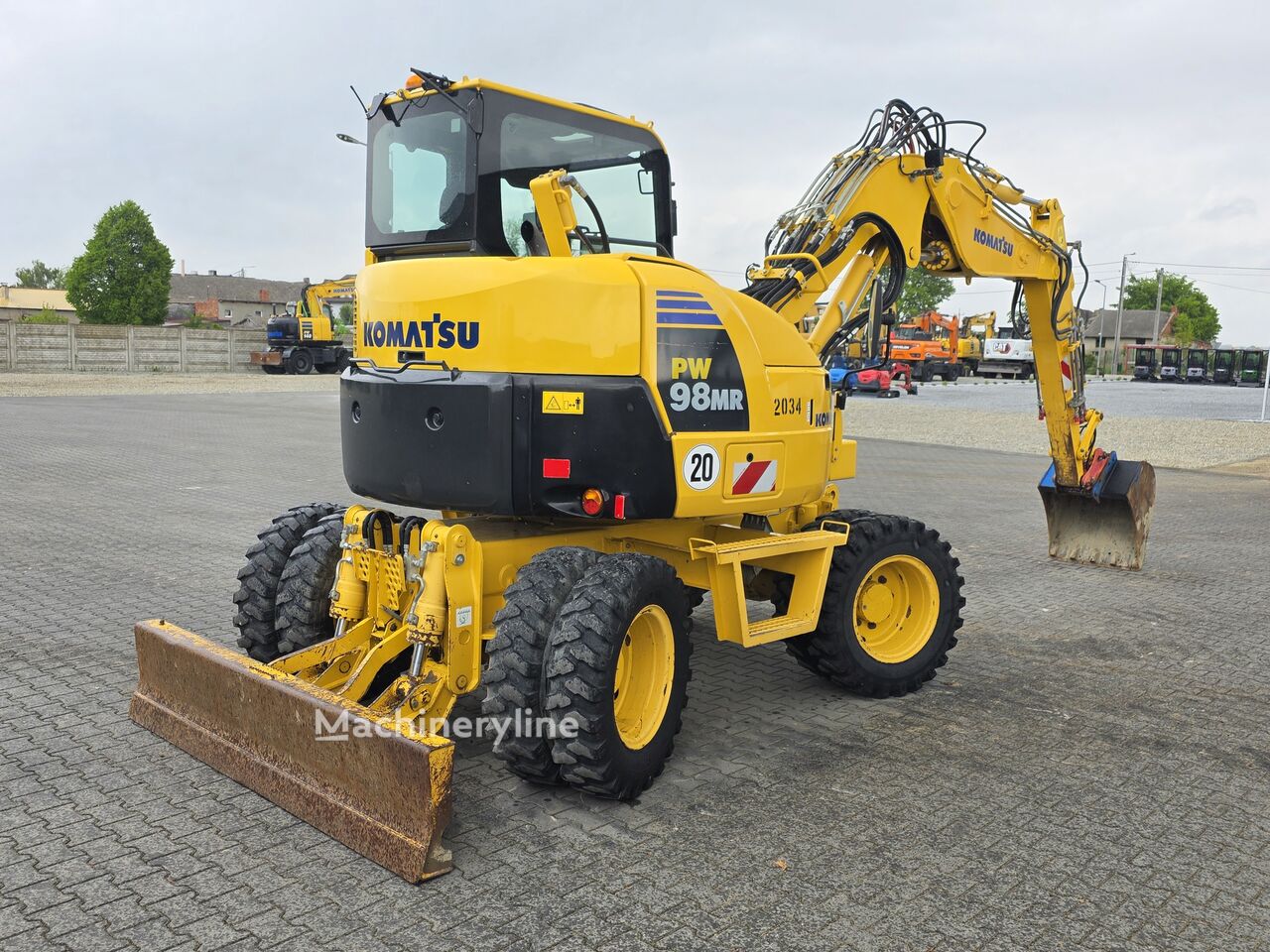 2017 Komatsu PW, Import Auf Lager in der EU — Foto 13 z 16