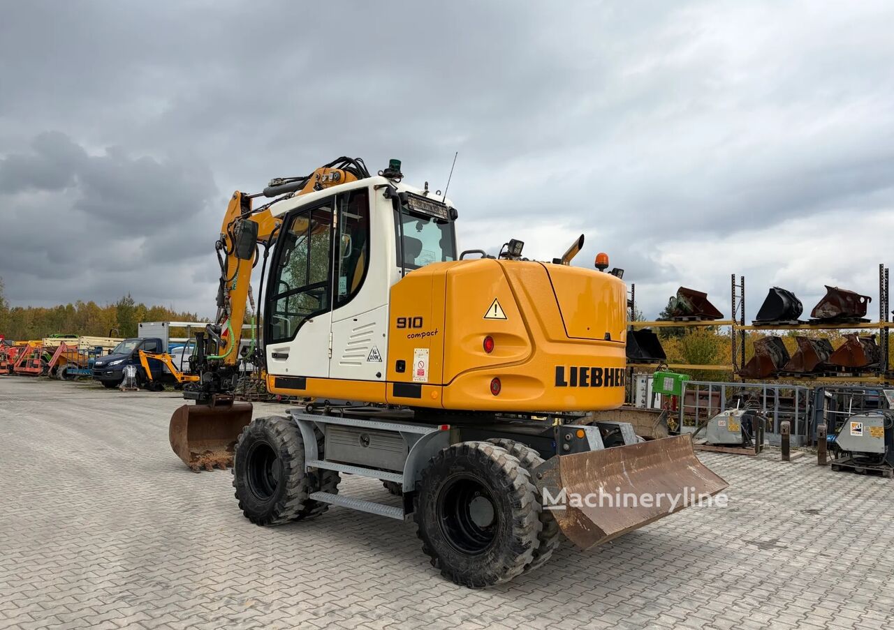 2016 Liebherr A910, 10.720 mth, Import Auf Lager in der EU — Foto 3 z 15