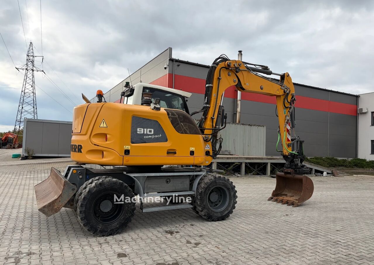 2016 Liebherr A910, 10.720 mth, Import Auf Lager in der EU — Foto 4 z 15