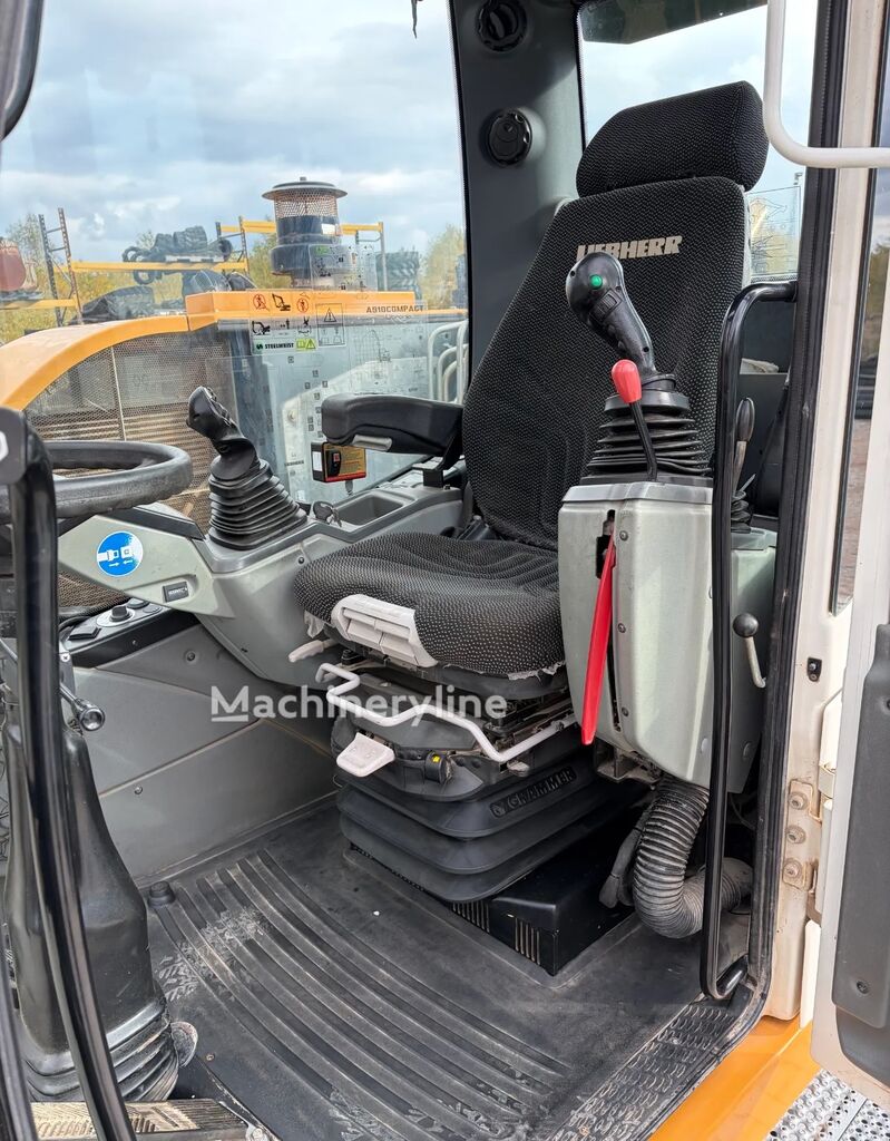 2016 Liebherr A910, 10.720 mth, Import Auf Lager in der EU — Foto 8 z 15