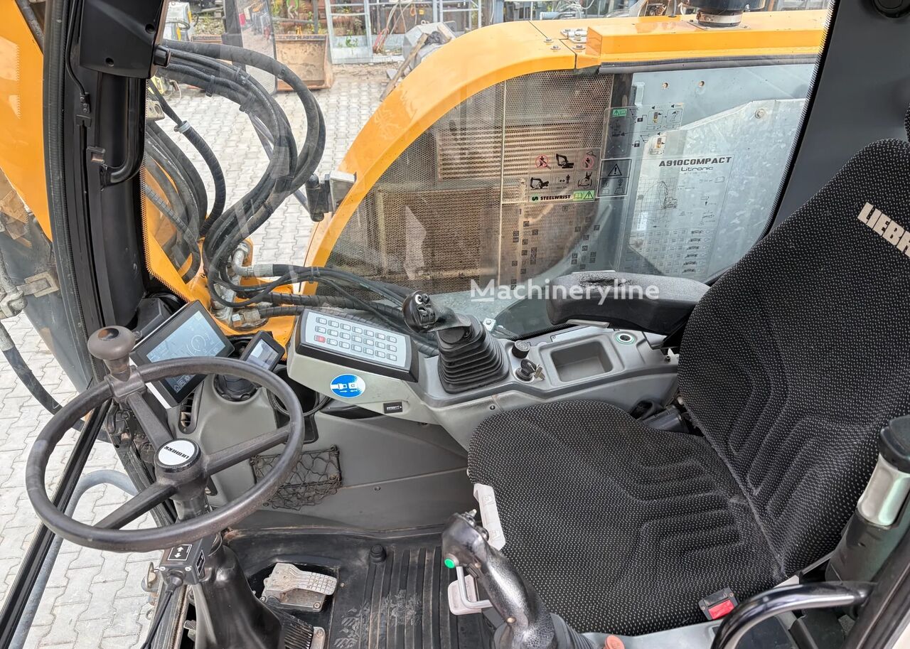 2016 Liebherr A910, 10.720 mth, Import Auf Lager in der EU — Foto 9 z 15