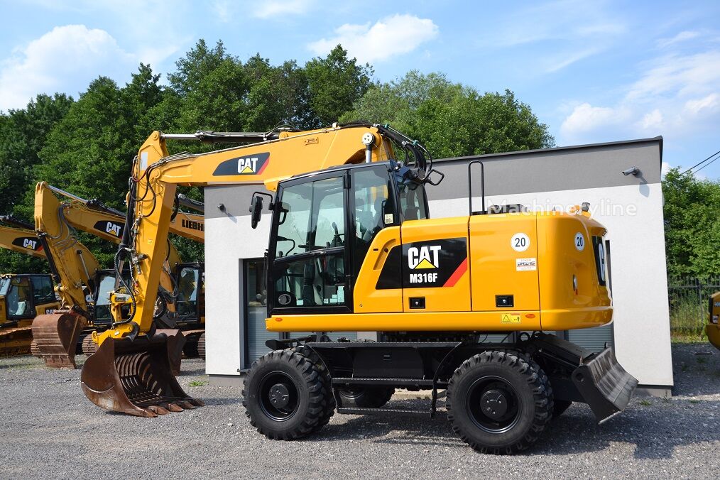 2016 Caterpillar, 6.500 mth, Import Auf Lager in der EU — Foto 7 z 16