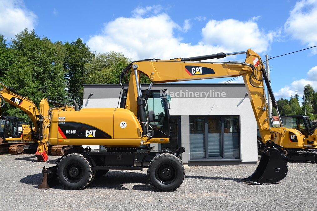 2013 Caterpillar, 7.900 mth, Import Auf Lager in der EU — Foto 12 z 16