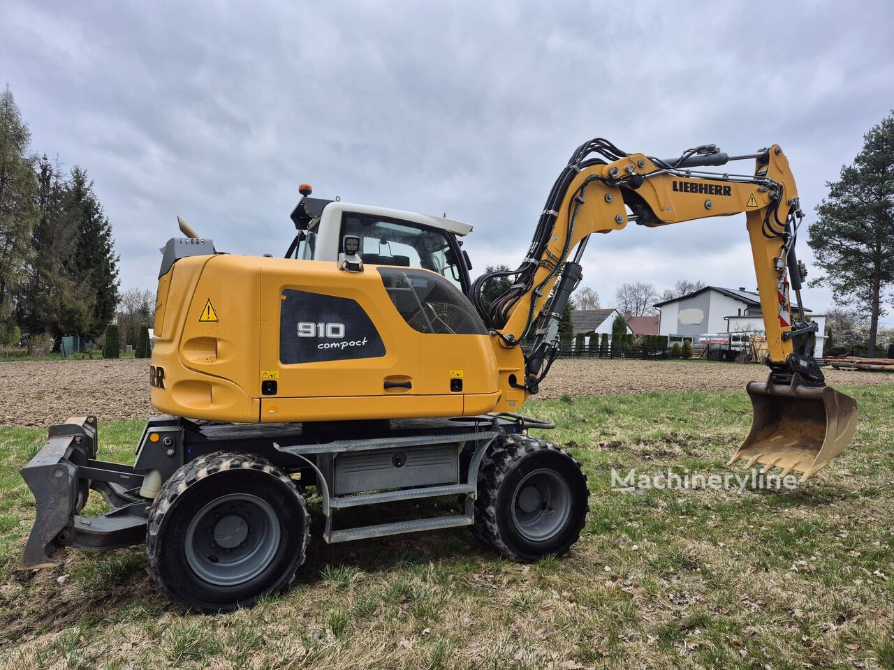 2018 Liebherr 910, Import Auf Lager in der EU — Foto 3 z 16