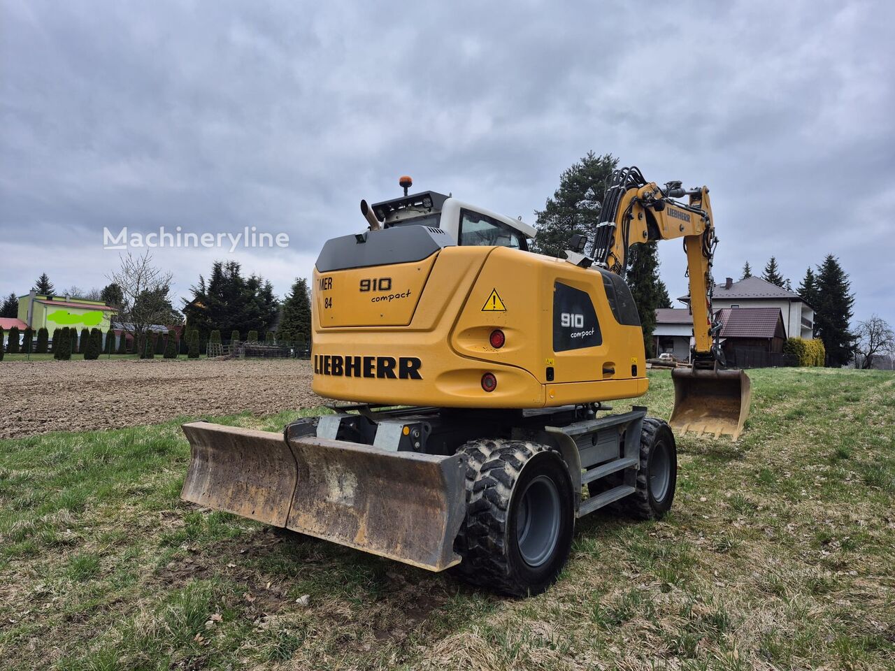 2018 Liebherr 910, Import Auf Lager in der EU — Foto 4 z 16