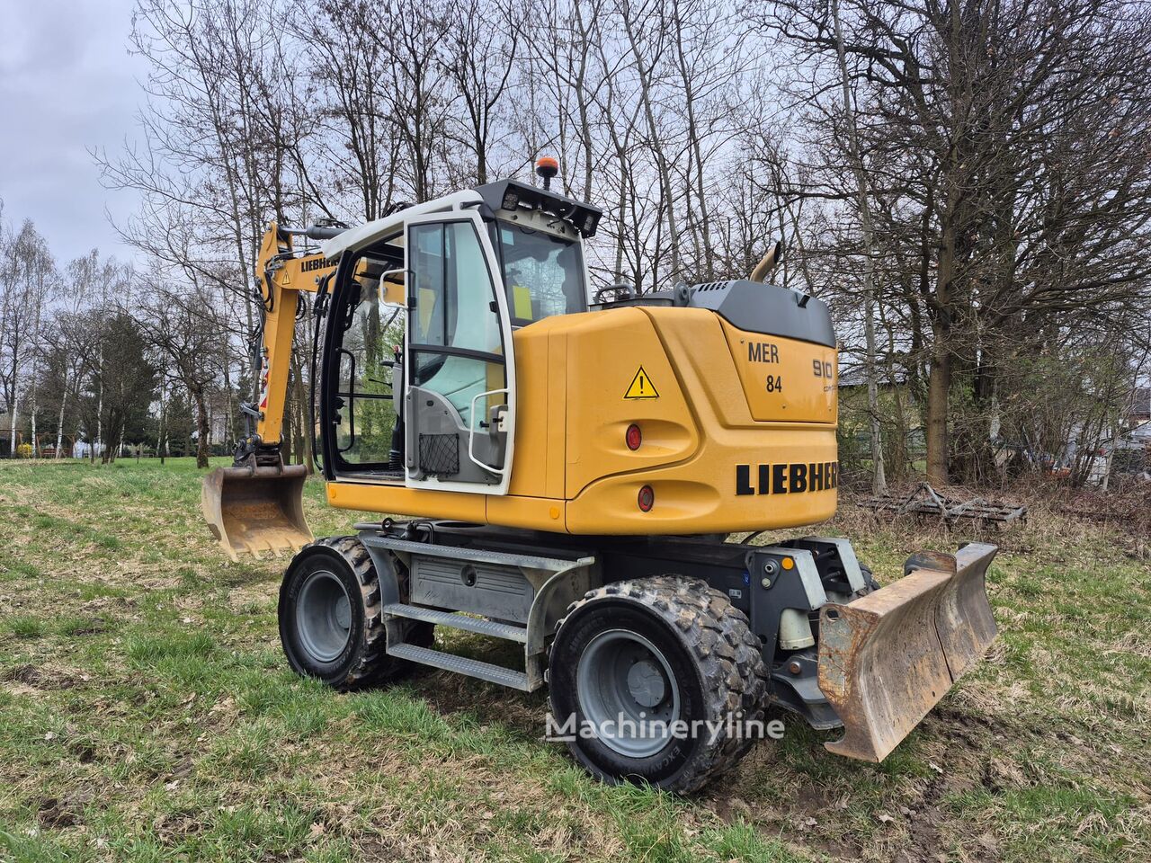 2018 Liebherr 910, Import Auf Lager in der EU — Foto 6 z 16