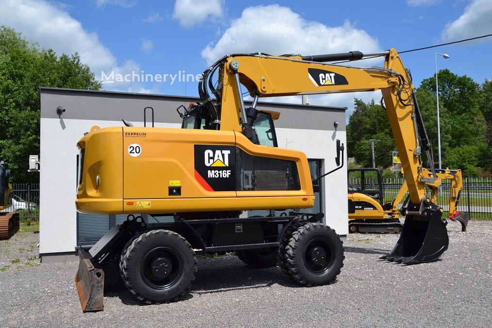 2017 Caterpillar, 12.000 mth, Import Auf Lager in der EU — Foto 11 z 16