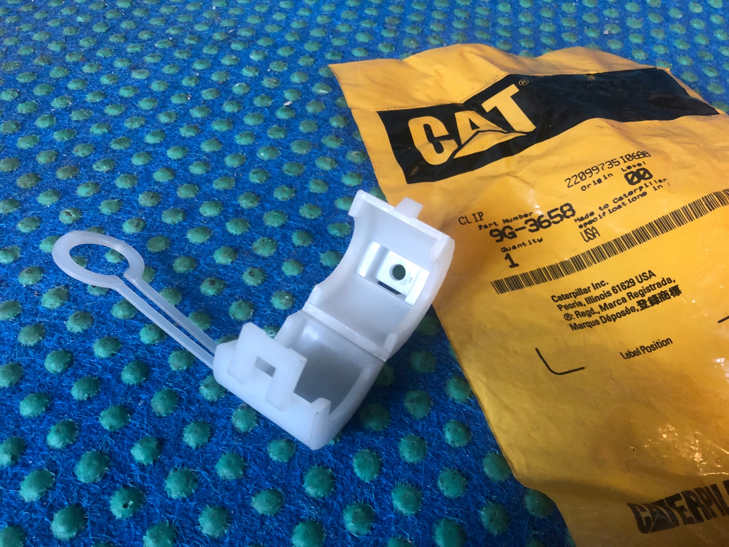 Třmen Cat 9g-3658, Auf Lager in der EU — Foto 1