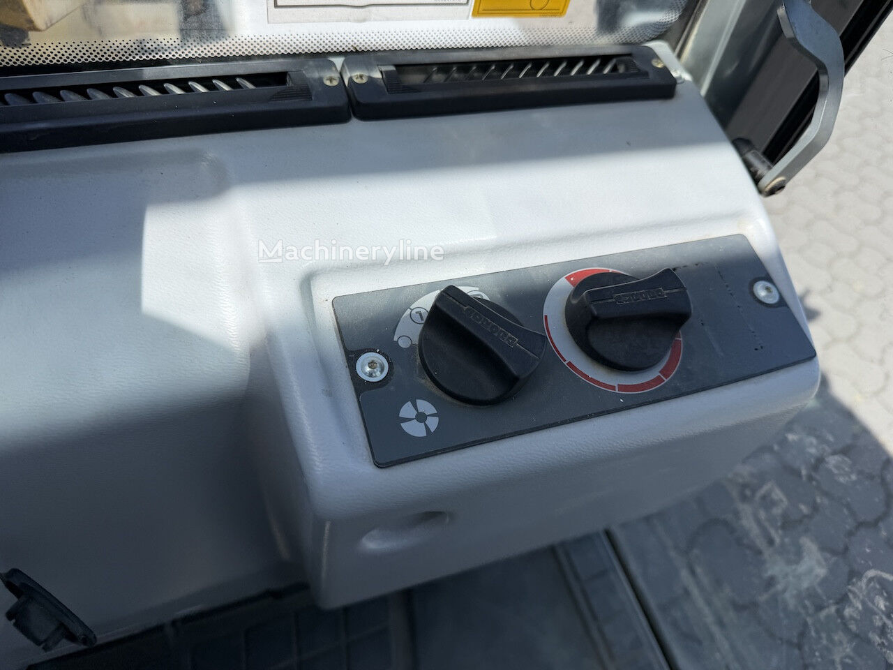 2014 Kramer 680, 1.255 mth, Import Auf Lager in der EU — Foto 15 z 15