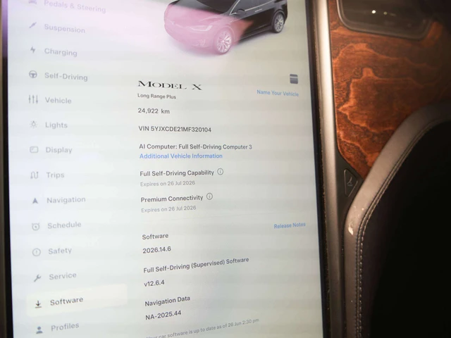 2021 Tesla Model X LONG RANGE PLUS | AUTOPILOT, schwarz, 24.922 km, Import Kanada — Foto 16 z 20