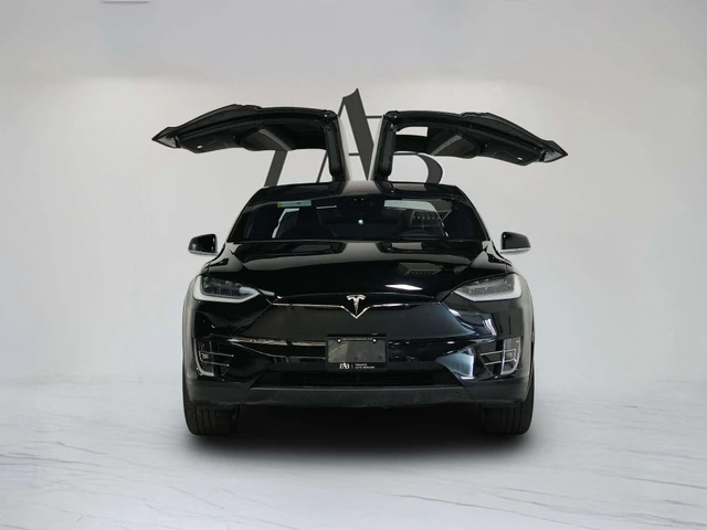 2021 Tesla Model X LONG RANGE PLUS | AUTOPILOT, schwarz, 24.922 km, Import Kanada — Foto 6 z 20
