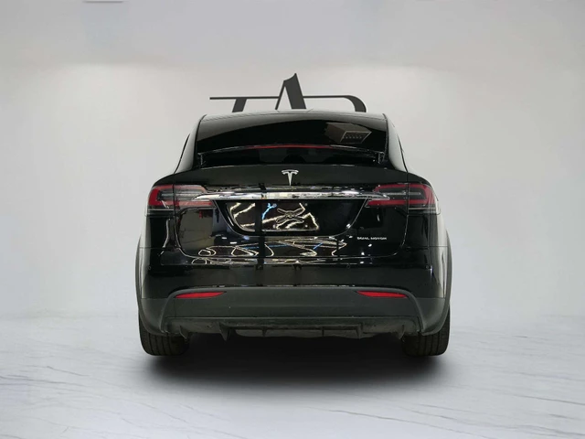 2021 Tesla Model X LONG RANGE PLUS | AUTOPILOT, schwarz, 24.922 km, Import Kanada — Foto 7 z 20