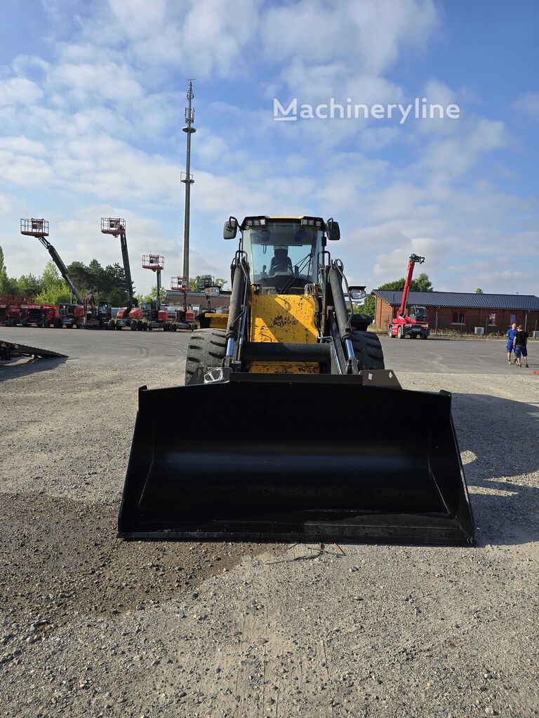 2019 JCB 437, 6.900 mth, Import Auf Lager in der EU — Foto 7 z 11