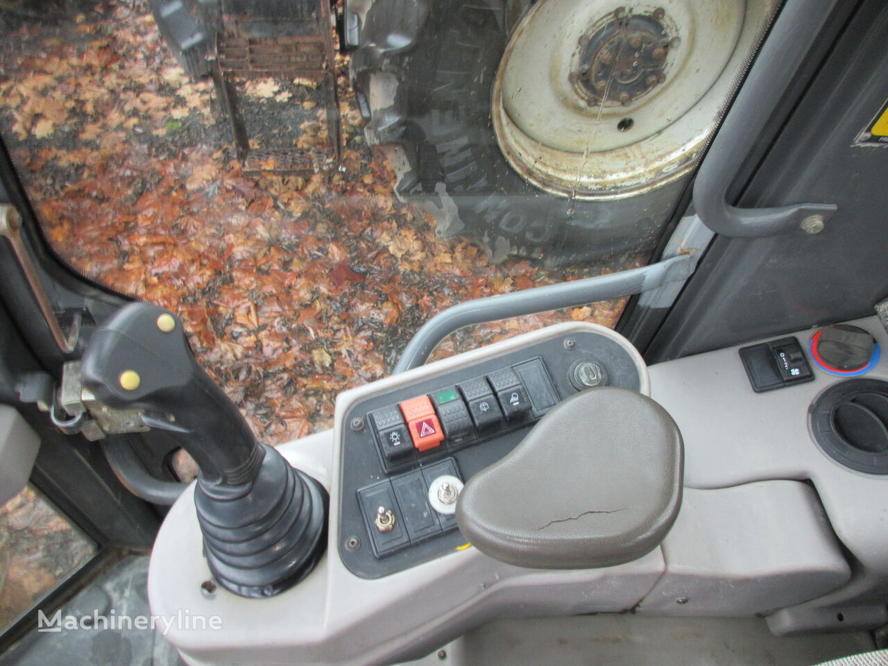 1996 JCB 407, 3.700 mth, Import Auf Lager in der EU — Foto 10 z 13