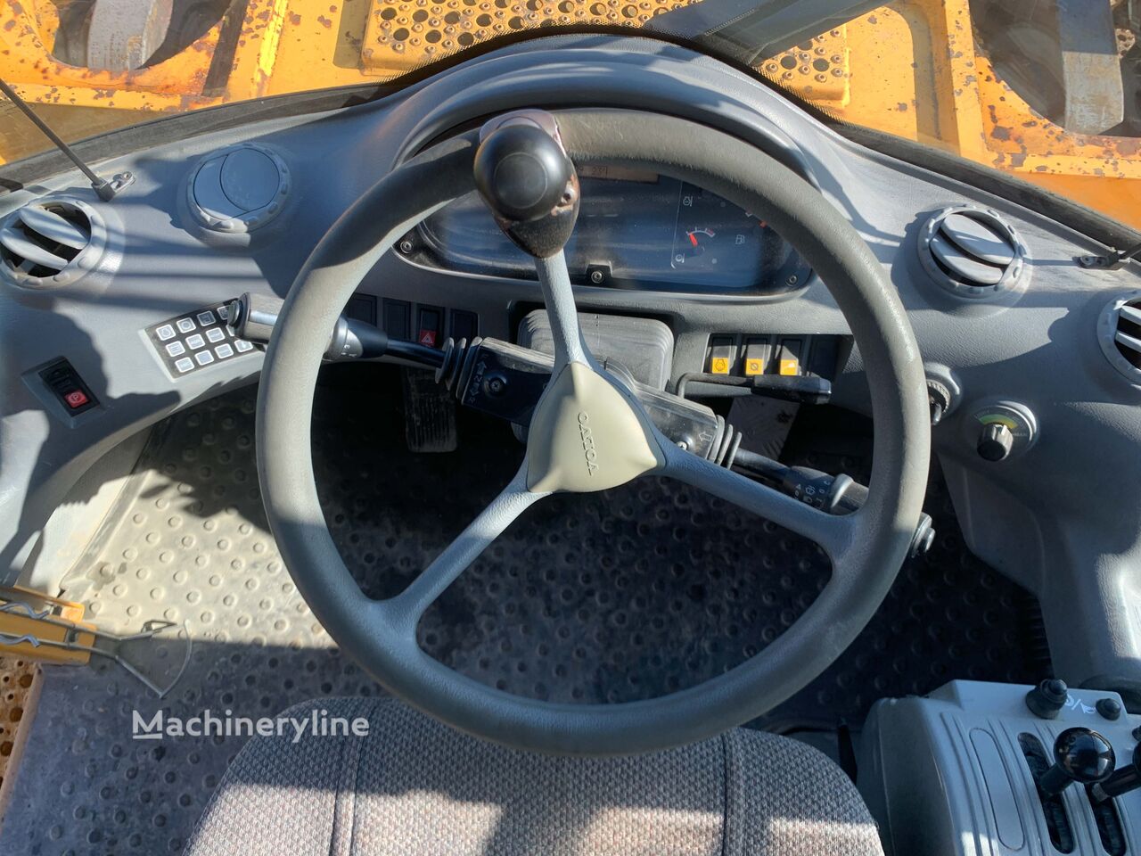2002 Volvo, 20.566 mth, Import Auf Lager in der EU — Foto 10 z 16