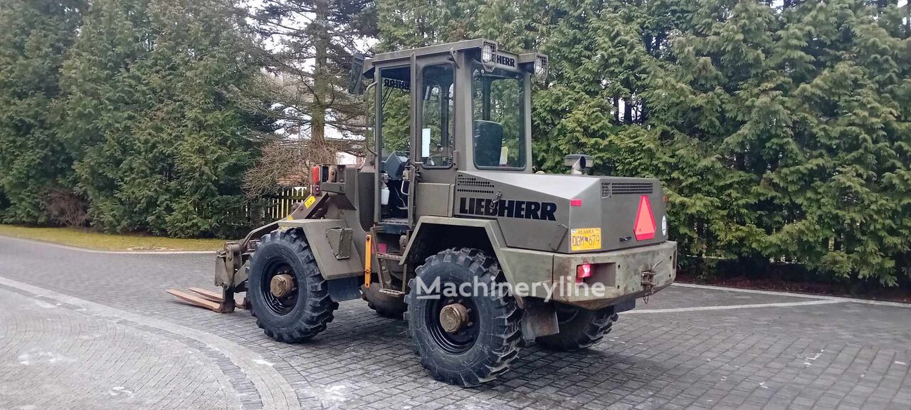 1995 Liebherr, 3.600 mth, Import Auf Lager in der EU — Foto 1