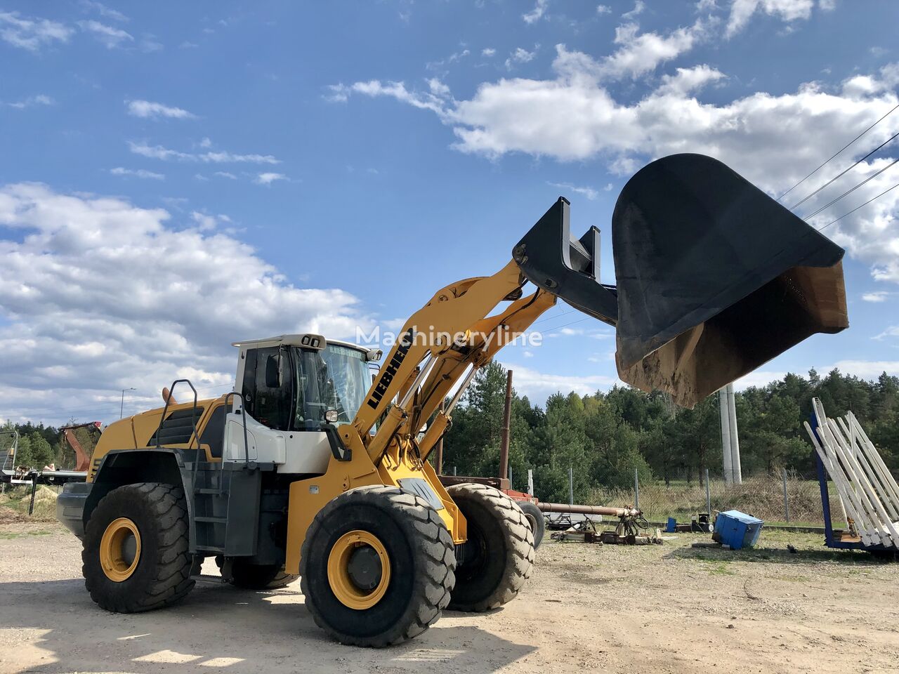 2007 Liebherr 580, 21.000 mth, Import Auf Lager in der EU — Foto 1 | AMECAR 2007 Liebherr 580, 21.000 mth, Import Auf Lager in der EU — Foto 1