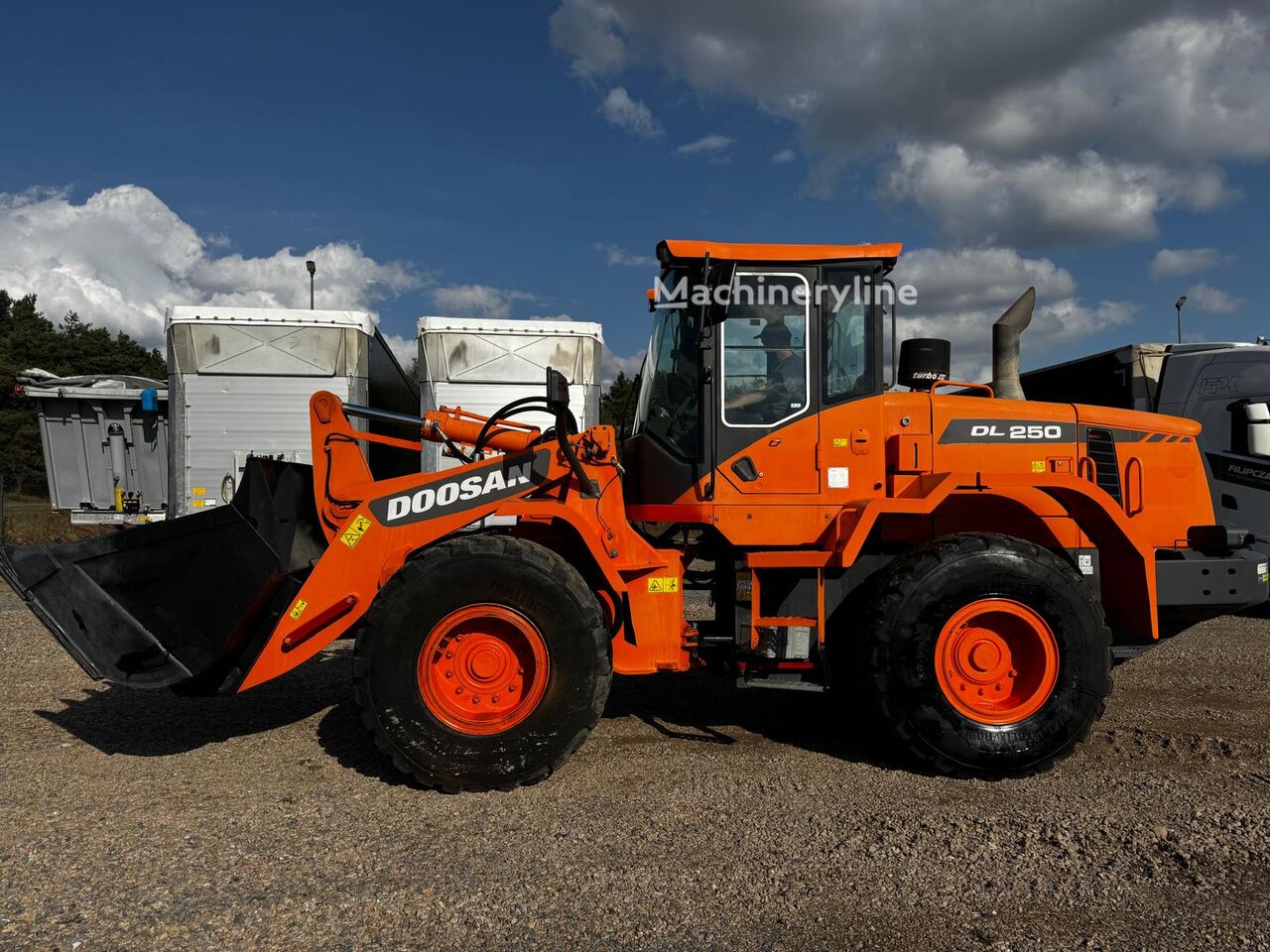 2013 Doosan DL, 10.000 mth, Import Auf Lager in der EU — Foto 2 z 16