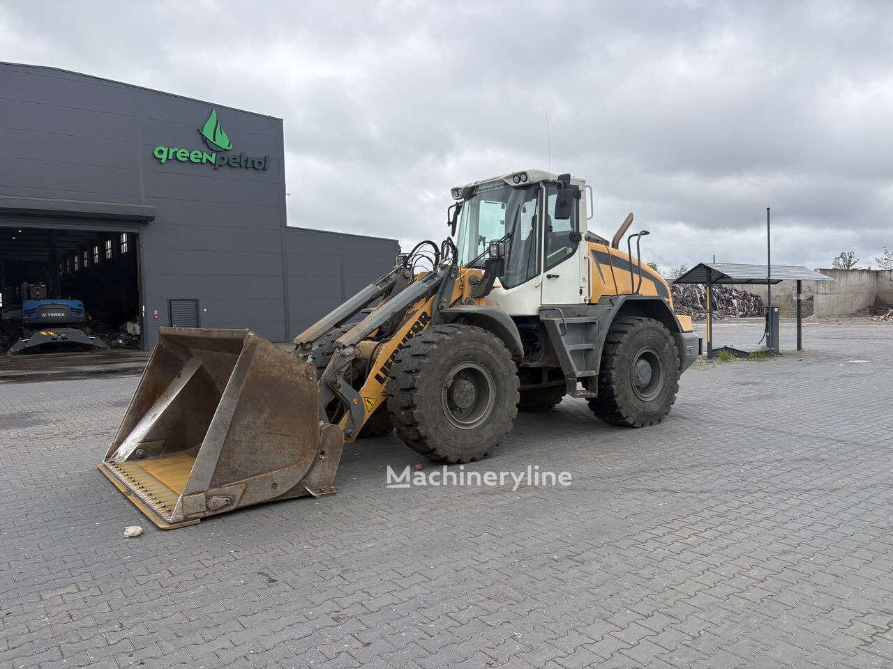2015 Liebherr, 15.681 mth, Import Auf Lager in der EU — Foto 2 z 13
