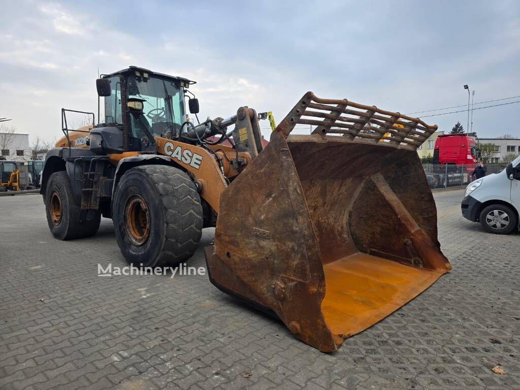 2017 Case 1021, 10.189 mth, Import Auf Lager in der EU — Foto 3 z 10