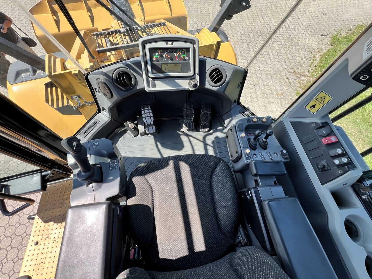 2014 Caterpillar 966M, 10.700 mth, Import Auf Lager in der EU — Foto 12 z 16