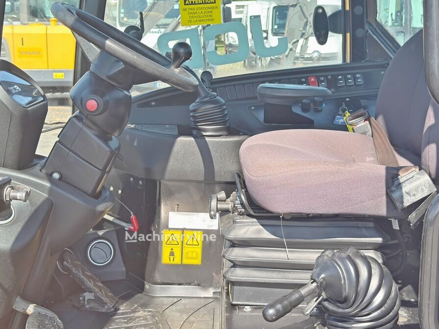 2018 JCB 406, 2.682 mth, Import Auf Lager in der EU — Foto 9 z 12