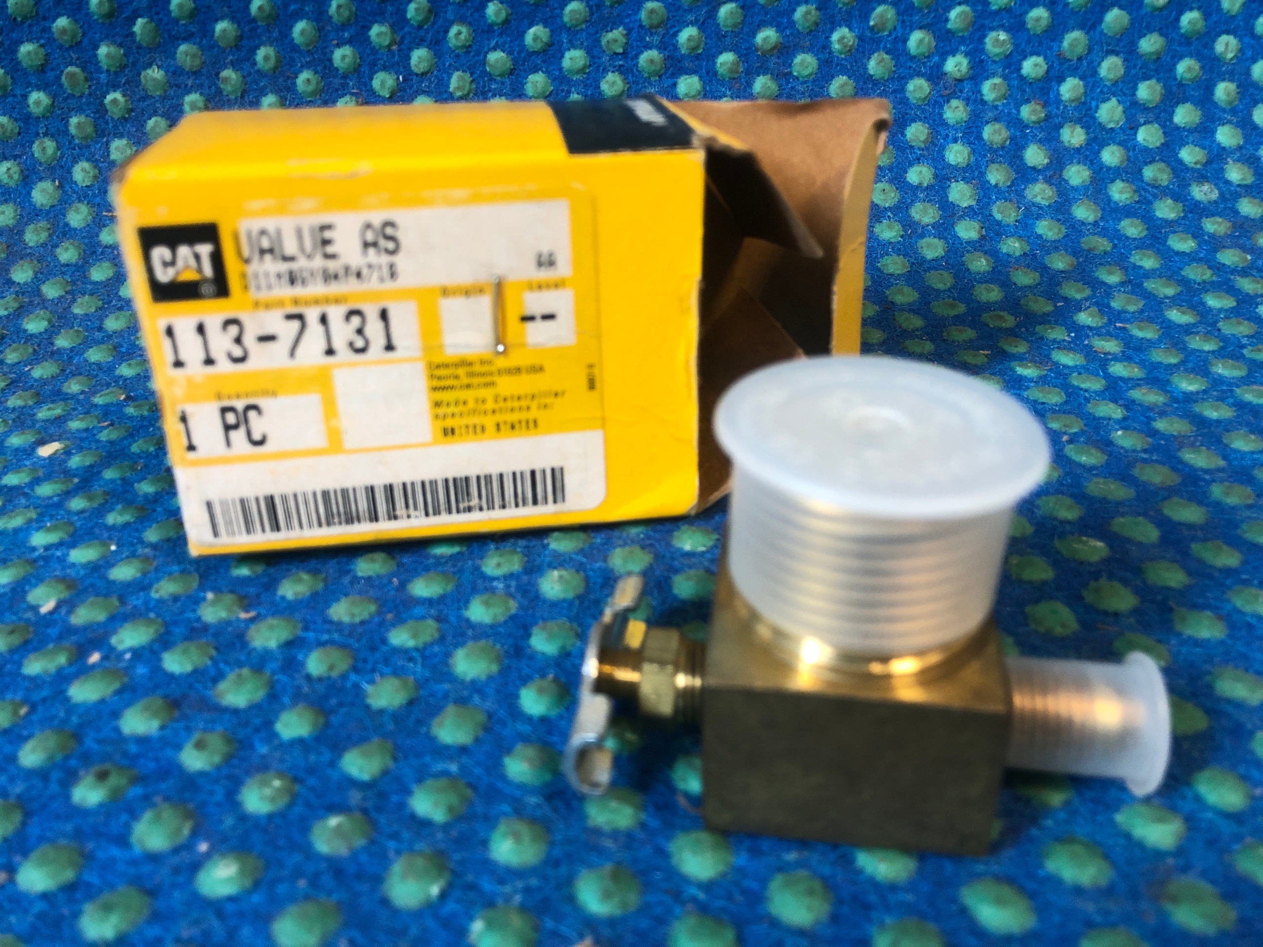 Ventil odpowietrzajacy o dlugosci 33,50 mm CAT 113-7131, Auf Lager in der EU — Foto 1