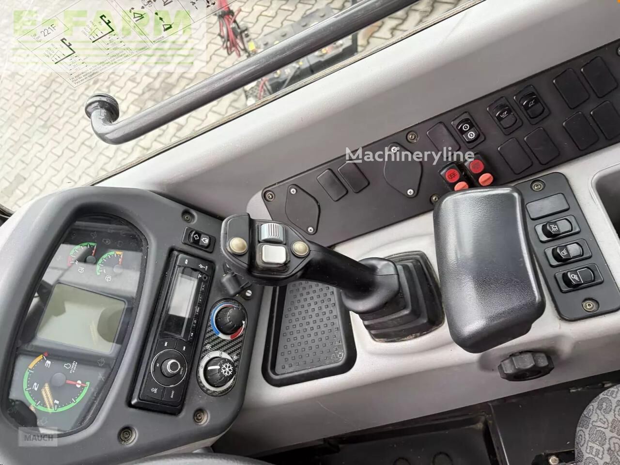 2017 Case 221F, 4.709 mth, Import Auf Lager in der EU — Foto 13 z 16