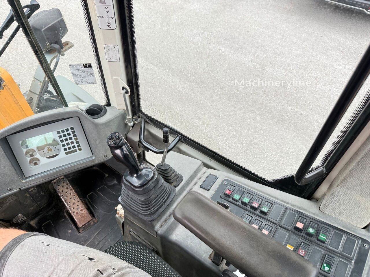 2013 Liebherr, 8.700 mth, Import Auf Lager in der EU — Foto 15 z 16