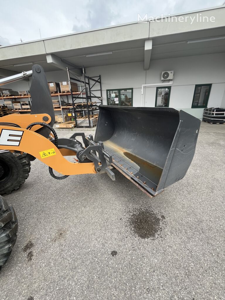 2023 Case 321F, 189 mth, Import Auf Lager in der EU — Foto 5 z 8