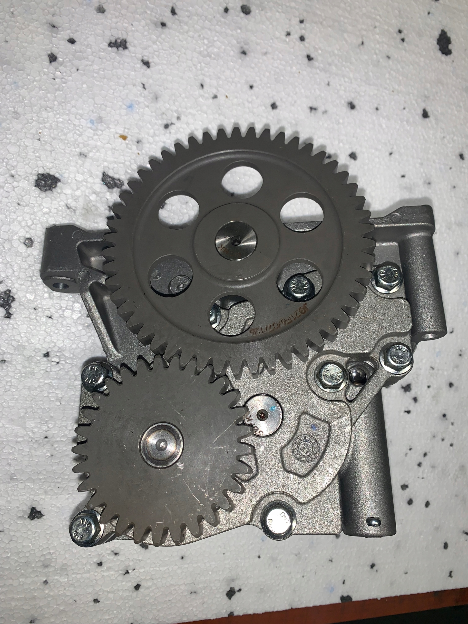 Olejové čerpadlo Volvo Penta 22846538, Auf Lager in der EU — Foto 1
