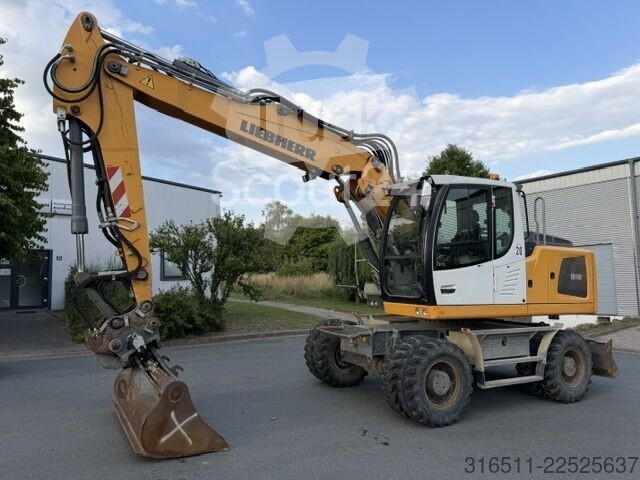 2015 Liebherr A 918, 10.575 mth, Import Auf Lager in der EU — Foto 3 z 5