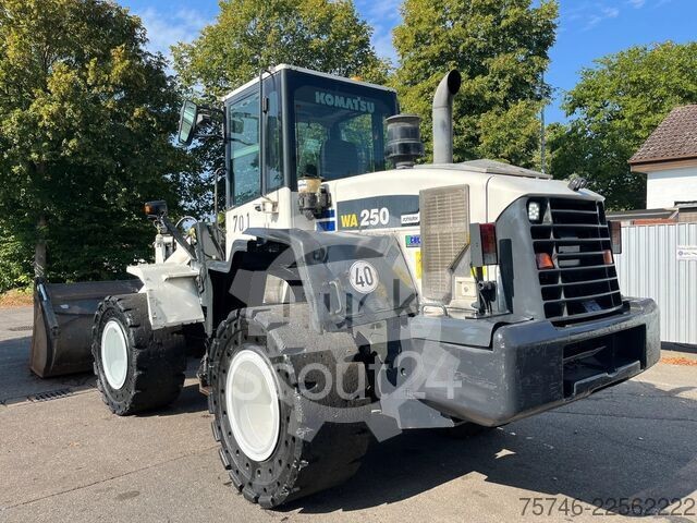 2011 Komatsu LOADER, 12.390 mth, Import Auf Lager in der EU — Foto 5 z 5