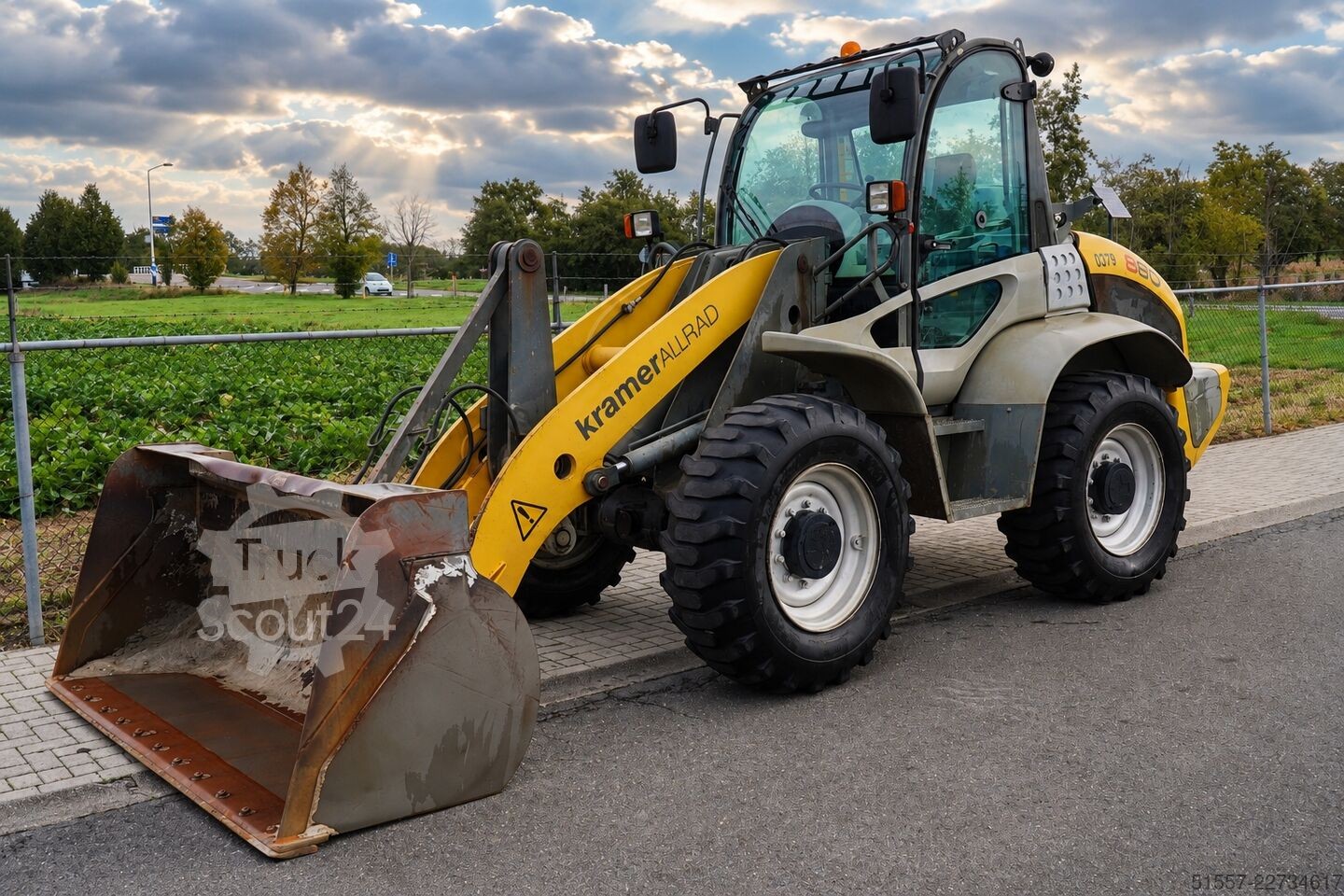 2012 Kramer 880 | 2012, 3.280 mth, Import Auf Lager in der EU — Foto 1
