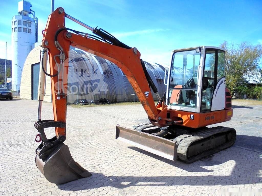 2005 Schaeff HR 18, 5.668 mth, Import Auf Lager in der EU — Foto 1