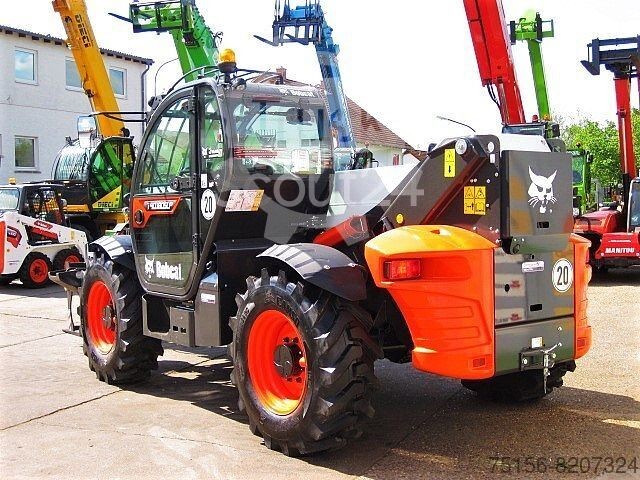 2026 Bobcat MANIPULÁTOR, Import Auf Lager in der EU — Foto 2 z 5