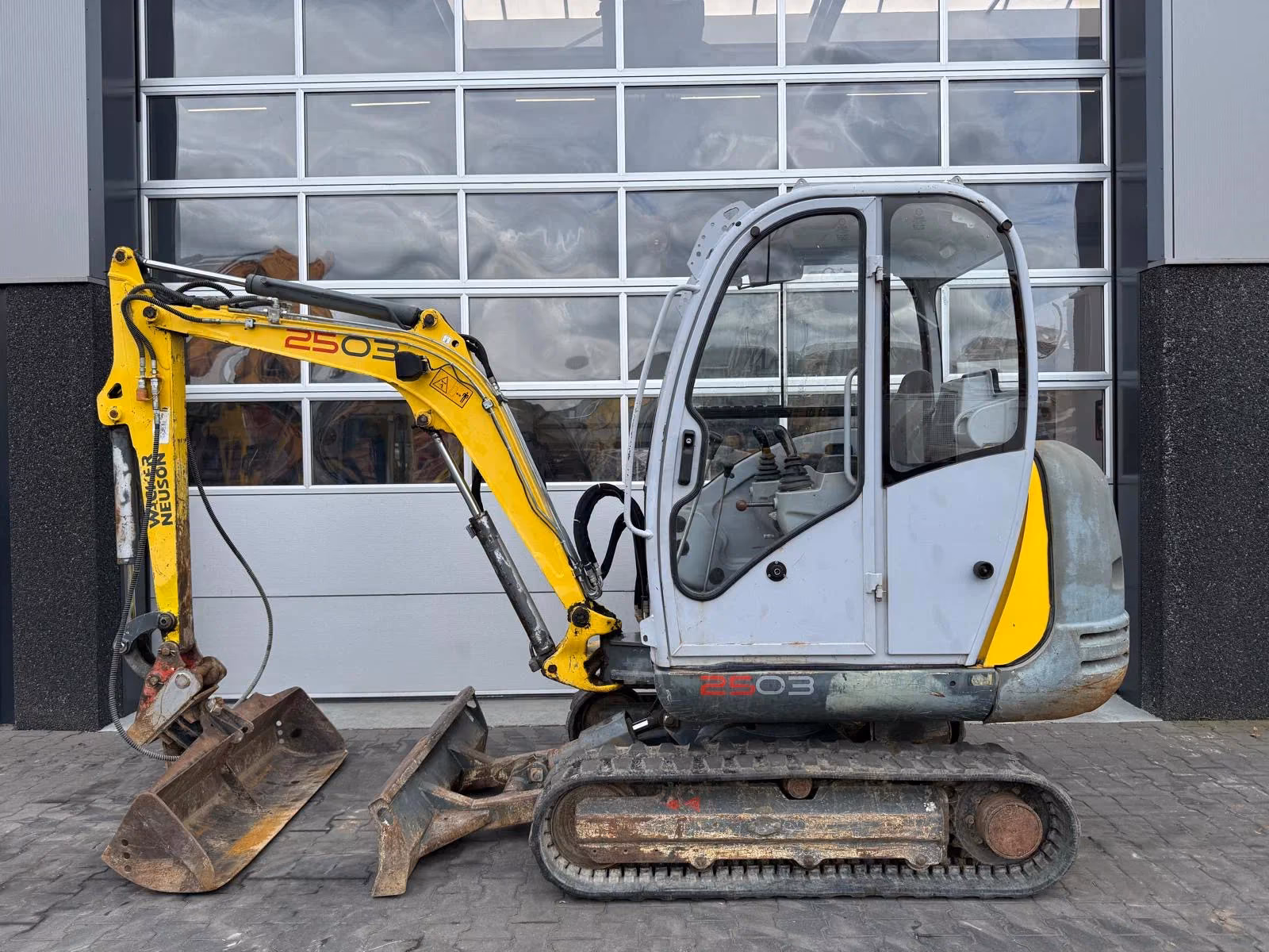 2012 Wacker Neuson 2503, 4.702 mth, Import Auf Lager in der EU — Foto 1 | AMECAR 2012 Wacker Neuson 2503, 4.702 mth, Import Auf Lager in der EU — Foto 1
