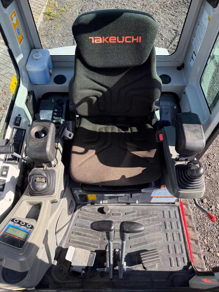 2021 Takeuchi TB225, 1.600 mth, Import Auf Lager in der EU — Foto 12 z 12
