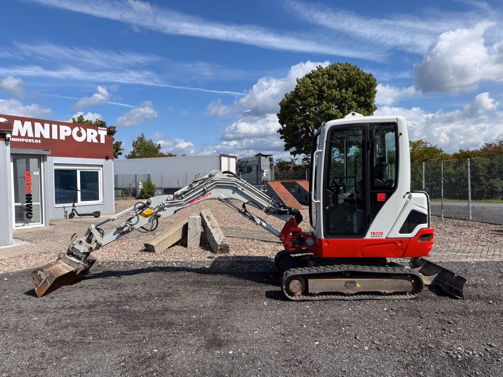 2021 Takeuchi TB225, 1.600 mth, Import Auf Lager in der EU — Foto 2 z 12