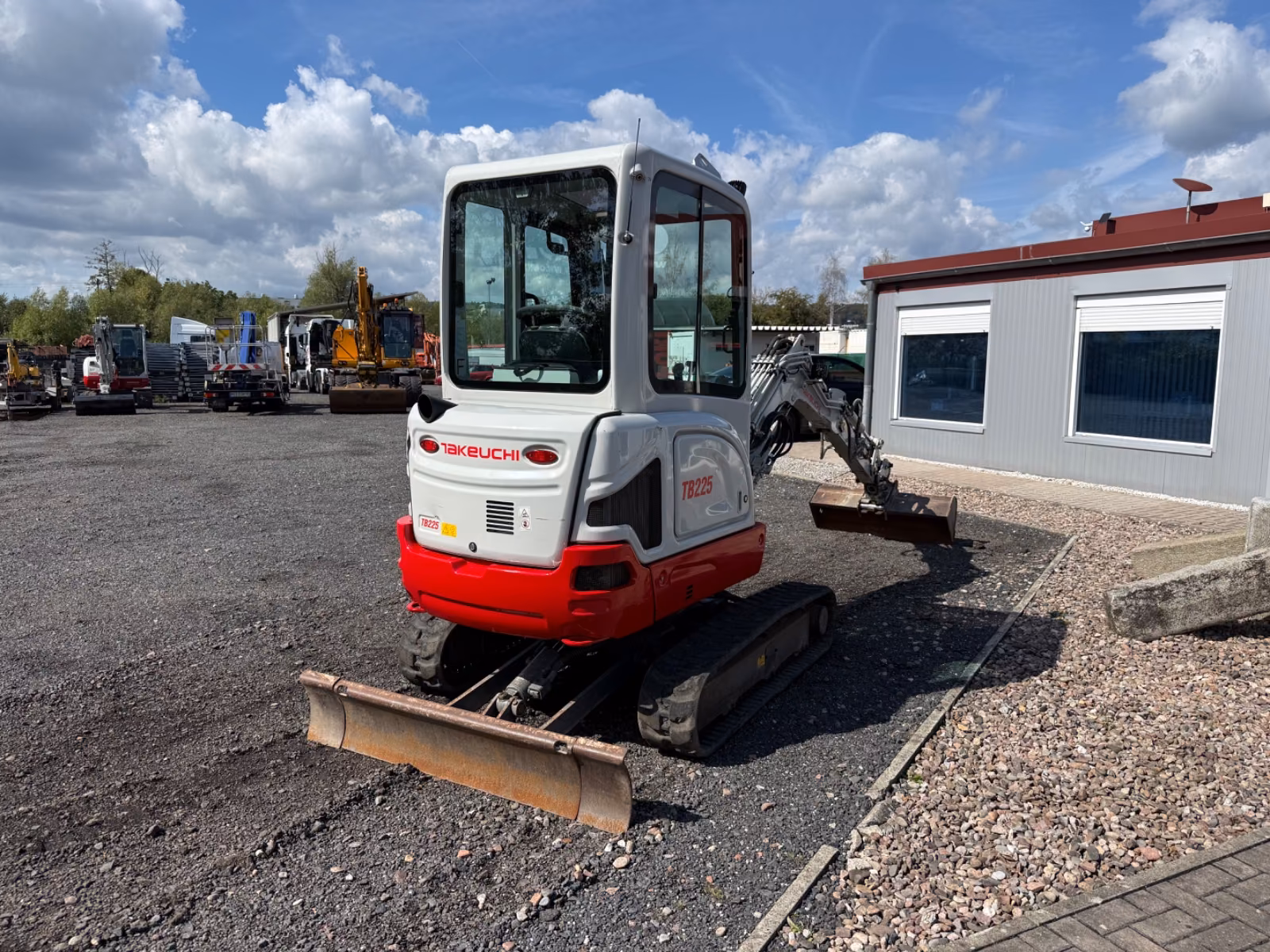 2021 Takeuchi TB225, 1.600 mth, Import Auf Lager in der EU — Foto 5 z 12