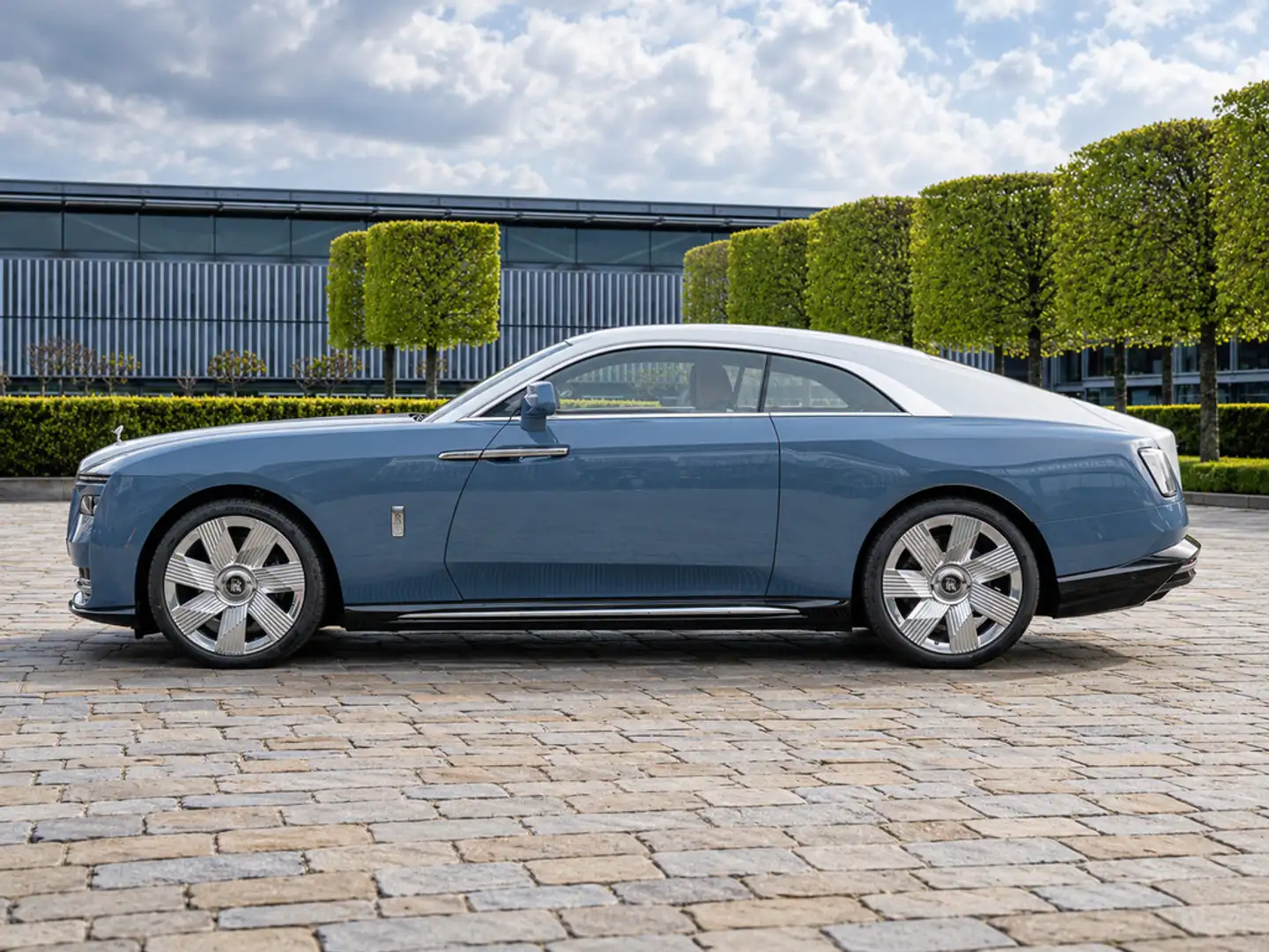 2024 Rolls-Royce Spectre, 11.500 km, Deutschland — Foto 3 z 12