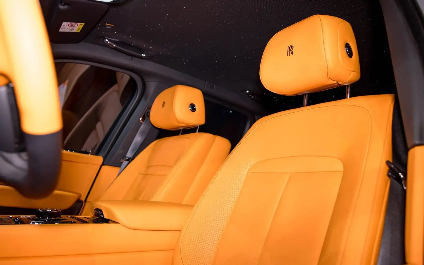 2023 Rolls-Royce Cullinan, schwarz, 29.000 km, Deutschland — Foto 12 z 12