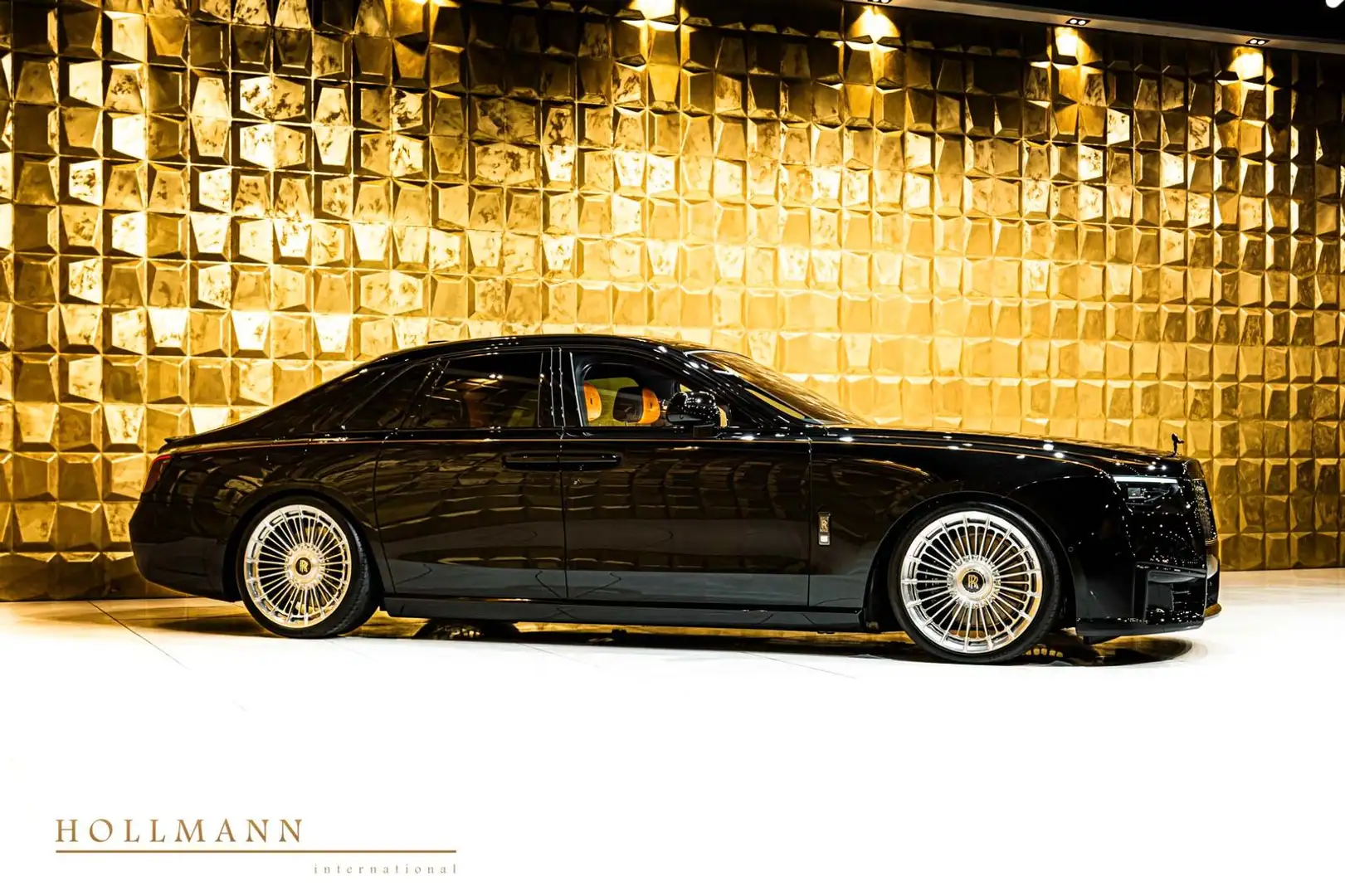 2025 Rolls-Royce Ghost, schwarz, 4.500 km, Deutschland — Foto 2 z 12
